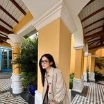 '<b>병역</b> 논란 가수와 열애설' 박주현, 트렌치코트로 완성한 가을룩…'인형...