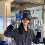 수지, 얼굴에 검은 칠하고 <b>목장갑</b> 껴도 예쁘다…김우빈이 반할만