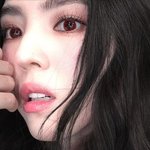 "흰 피부에 흑발"... 한소희, CG가 필요 없는 '인간 백설공주'