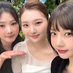 여동생 결혼식에 시선강탈 하객! 단발 자른 <b>톱스타</b> 언니와 미녀 동생들