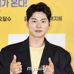 카톡 유출' 사생활 논란에…"허위사실, <b>법적</b> 조치" (전문)