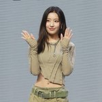 [단독] 프로미스나인 전 리더 이새롬, 손호준 회사서 새출발…333과...
