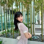 크러쉬'조이, 섹시한 <b>대문자</b> S라인 몸매..헉소리 절로 나네