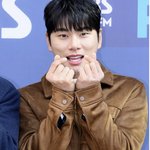 활동 '빨간불' 켜지나.."<b>시민</b> 구조, 평소에 착해" 과거 인성...