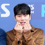 사생활 논란, 폭로자 <b>SNS</b> 공개·삭제 반복 "추가 증거VS법적...