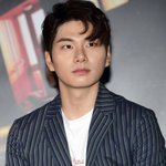 나가는 이이경, '사생활 논란' <b>찬물</b>..19금 사생활SNS 무슨...