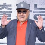 복귀' 김흥국, 정치권 비판… "尹 <b>면회</b> 안 갔다고 욕 먹어"