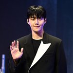 [댓글부탁해] [단독] 김선호, 고윤정·수지 다음은 정치극..'의원님이...