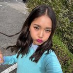 <b>미미</b>, '블루+블루' 톤온톤 룩 완성…산뜻 분위기 눈길