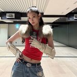 '신세계 家' 애니, <b>GD</b> 만났을까…거울 셀카로 존재감 [MD스타]