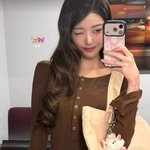 장원영, 광고 21개 찍어 놓고 명품백 안 맨다…<b>대쪽</b> 같은 취향...