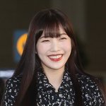 외롭지 않지만 조심할 것 많아".크러쉬 .레드벨벳 조이가 밝힌...