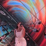 화이트 원피스 입은 안현모, <b>각도</b> 무시하는 아름다움