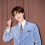 [현장포토] "하트도 <b>시원</b>해"…이종석, 쿨가이 수트핏