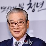 [드루와] '<b>대배우</b>' 이순재, 건강 악화에 쏟아지는 응원…"회복을...