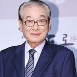 '90세' 이순재, N번째 건강이상설…측근 "<b>다리</b>에 힘 없어"
