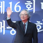 [댓글부탁해] 훈장받은 <b>정동환</b>, 시상식서 이순재 언급…"건강 회복...