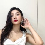 '크러쉬' 조이, <b>완벽</b> 글래머 몸매 "항상 고맙고 사랑해요"