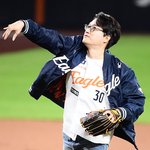 이장원 ‘유성구의 아들의 멋진 시구’ [<b>MK</b>포토]