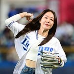 [사진]엄지원, '빛나는 시구'