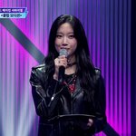 '예능 <b>MC</b>' 문가영 어땠나…블랙 라이더 재킷에 스키니, 시청자...