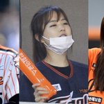 "19년만 진출" 조인성·박보영·<b>유리</b>까지 울었다…한화팬 '한국시리즈'...