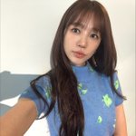 [댓글부탁해] 윤은혜, 근접 셀카도 굴욕 없네…상큼함 가득 미모 [<b>N샷</b>]