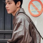 BTS 뷔, 분위기 있는 가을남자..전역 후 <b>남성미</b> 폭발