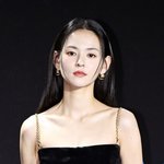 [단독]<b>김윤혜</b>, 김태리·안은진·정은채 축하 속 결혼(종합)