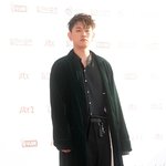 [모두드루와] 조이 크러쉬, '싸이 <b>수장</b>' 피네이션 전속계약… 현아·이던과...