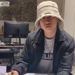 [모두드루와] 조이 크러쉬, <b>도장</b> 찍었다…싸이 소속사 피네이션과...