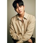 [단독] 지창욱, 한국 제작진과 필리핀 예능 진출… <b>글로벌</b> 인기...