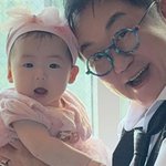 이용식, <b>손녀</b> 위해 19kg 감량→첫 해외여행에 '감격..."즐겨줘서...