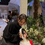 한그루, '군<b>복무</b>' 차은우 발견 후 수줍 미소 "인형이지만 행복"