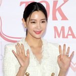 클라라, 이혼 후 첫 심경 "남은 올해 행복 가득하길"