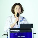 박경림 ‘제46회 청룡영화상 핸드프린팅’ 행사 진행 [<b>MK</b>포토]