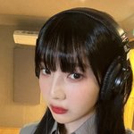 ‘크러쉬’ 조이, 얼빡샷X잘록한 허리