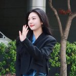 크러쉬 레드<b>벨벳</b> 조이, 팬들에게 전한 진심 “힘들 땐 표현해라”