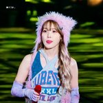 이거 <b>한번</b>입눈데