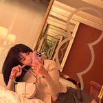 '크러쉬' 조이, 호텔에서 화보찍나 "농염+큐티"