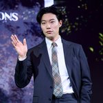 '결별' 혜리와 만남 부담됐나…<b>tvN</b> 측 "'응팔' 10주년 일부...