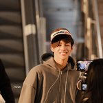 오늘 코르티스 건호 출국짤 봄?