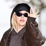 [현장포토] "비주얼, 눈부셔"…로제, 시크한 <b>미모</b>