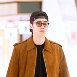 [현장포토] "공항이 반짝"...성훈, 우월한 조각상