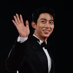 [댓글부탁해] 옥택연, 내년 봄 비연예인 <b>연인</b>과 결혼 “인생 함께 하기로”...