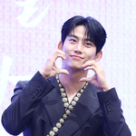 [공식] 옥택연, 내년 봄 새신랑 된다…비연예인 연인과 깜짝 결혼...