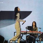 안유진 <b>살</b> 쪽 뺐네
