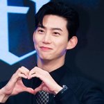  품절남 된다 "오랜 <b>연인</b>과 내년 봄 비공개 결혼" [공식]