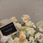 장원영, 지드래곤에게 받은 꽃다발 인증…"표 좀 빼주시지"