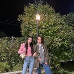 레드벨벳 조이, 안은진과 다정하게 찰칵…공개열애 크러쉬 반한 과즙美